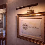 Relais Colle San Pietro Bed & Breakfast 4*