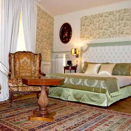 Bed & Breakfast Relais Colle San Pietro 4*