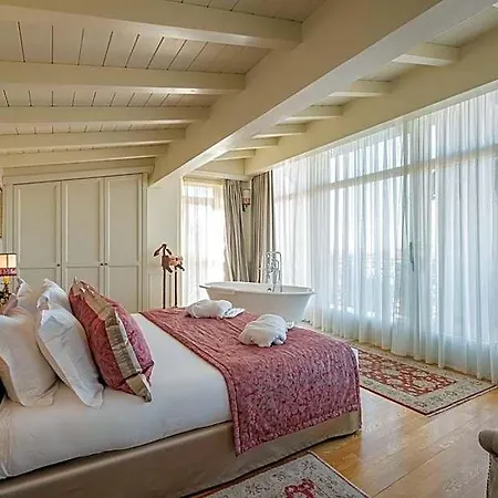 Relais Colle San Pietro 住宿加早餐酒店 4*