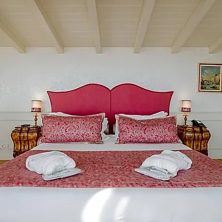 Couette-café Relais Colle San Pietro 4*